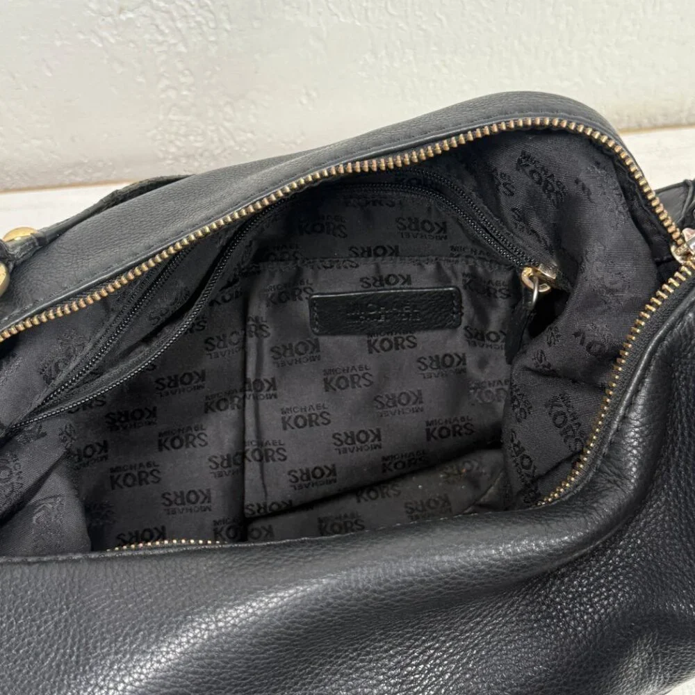 Michael Kors Black Leather Hobo Shoulder Bag Gold MK Logo Zip Top Medium